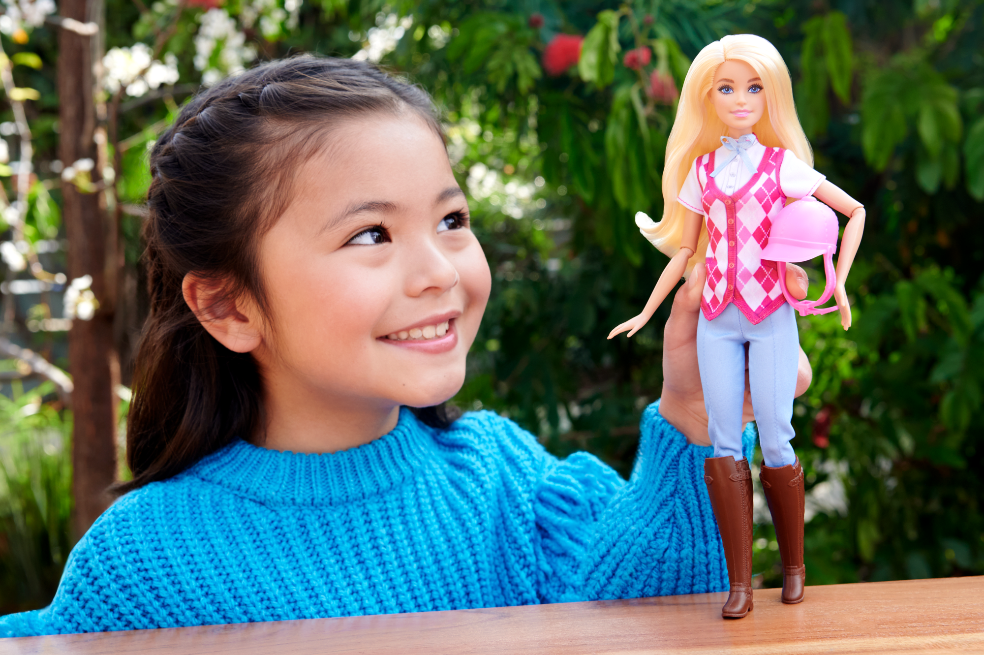 Barbie Detective La Gran Carrera de Caballos Muñeca Malibú Equitación